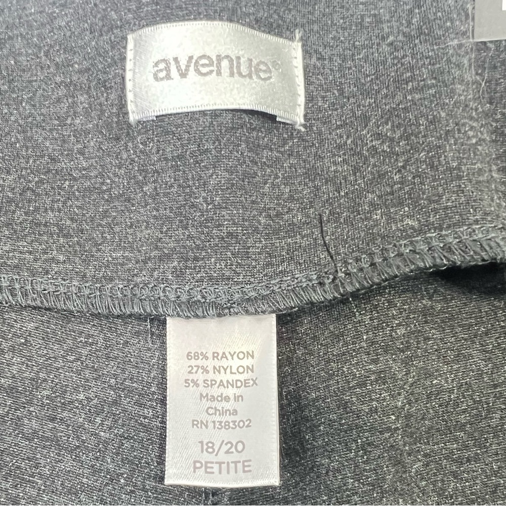NWT Avenue Ponte Legging Original Fit Stretch Pants Gray Size Petite 18/20 - Picture 4 of 10